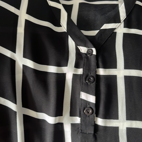 Ladies blouse - Picture 4 of 5